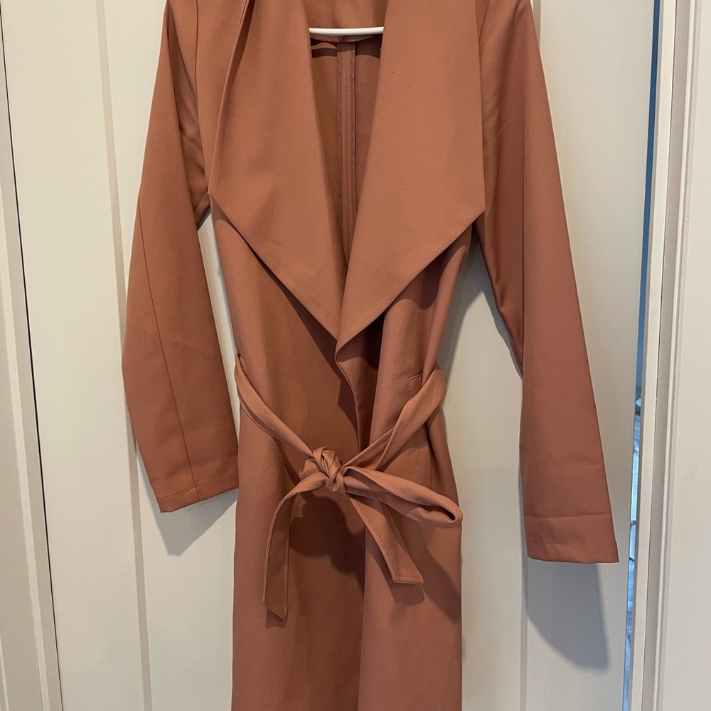 Manteau de printemps ou automne Vero Moda porter maximum 10 fois.